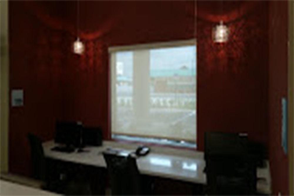 Holiday Inn Express & Suites Lantana By Ihg Bagian luar foto