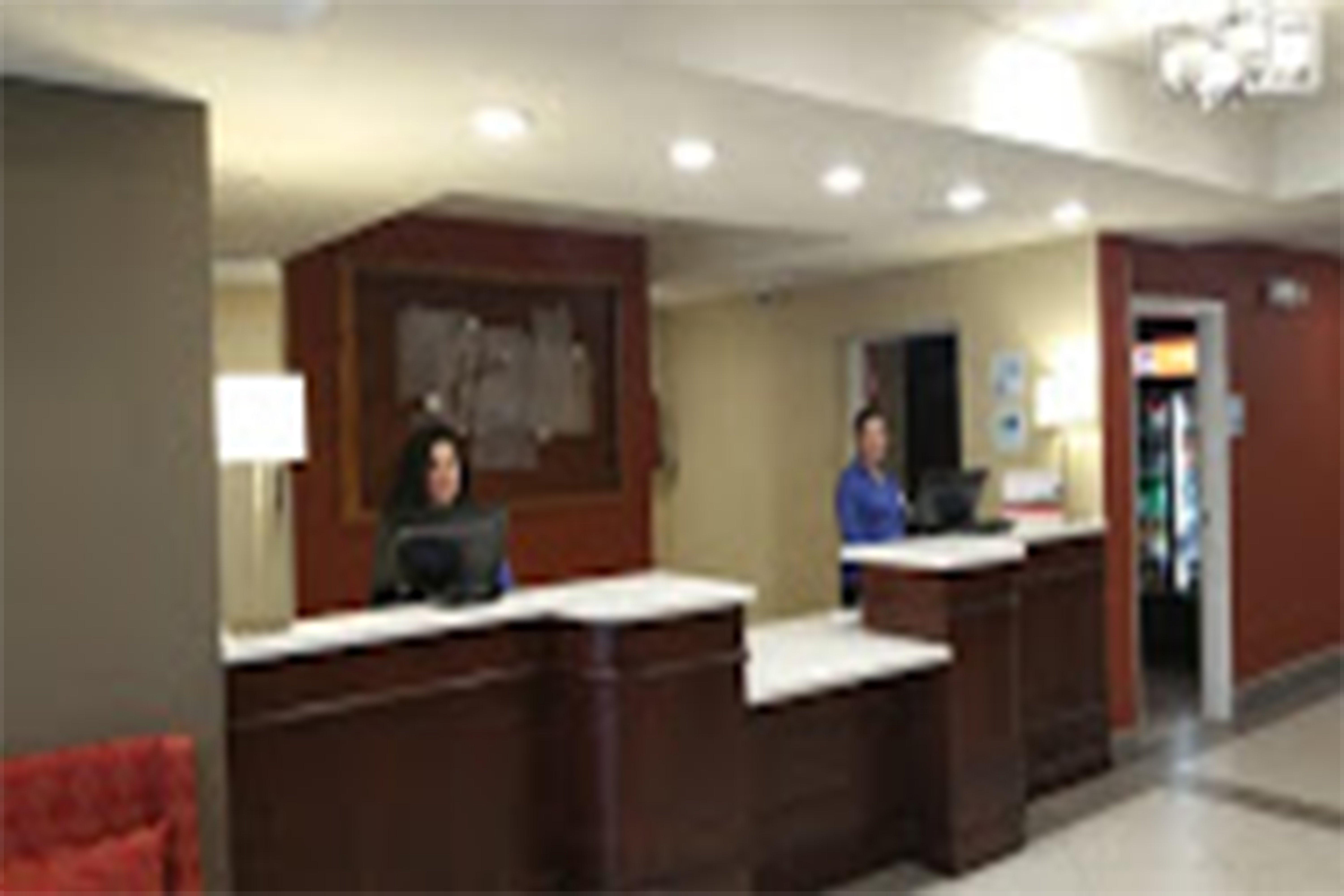 Holiday Inn Express & Suites Lantana By Ihg Bagian luar foto