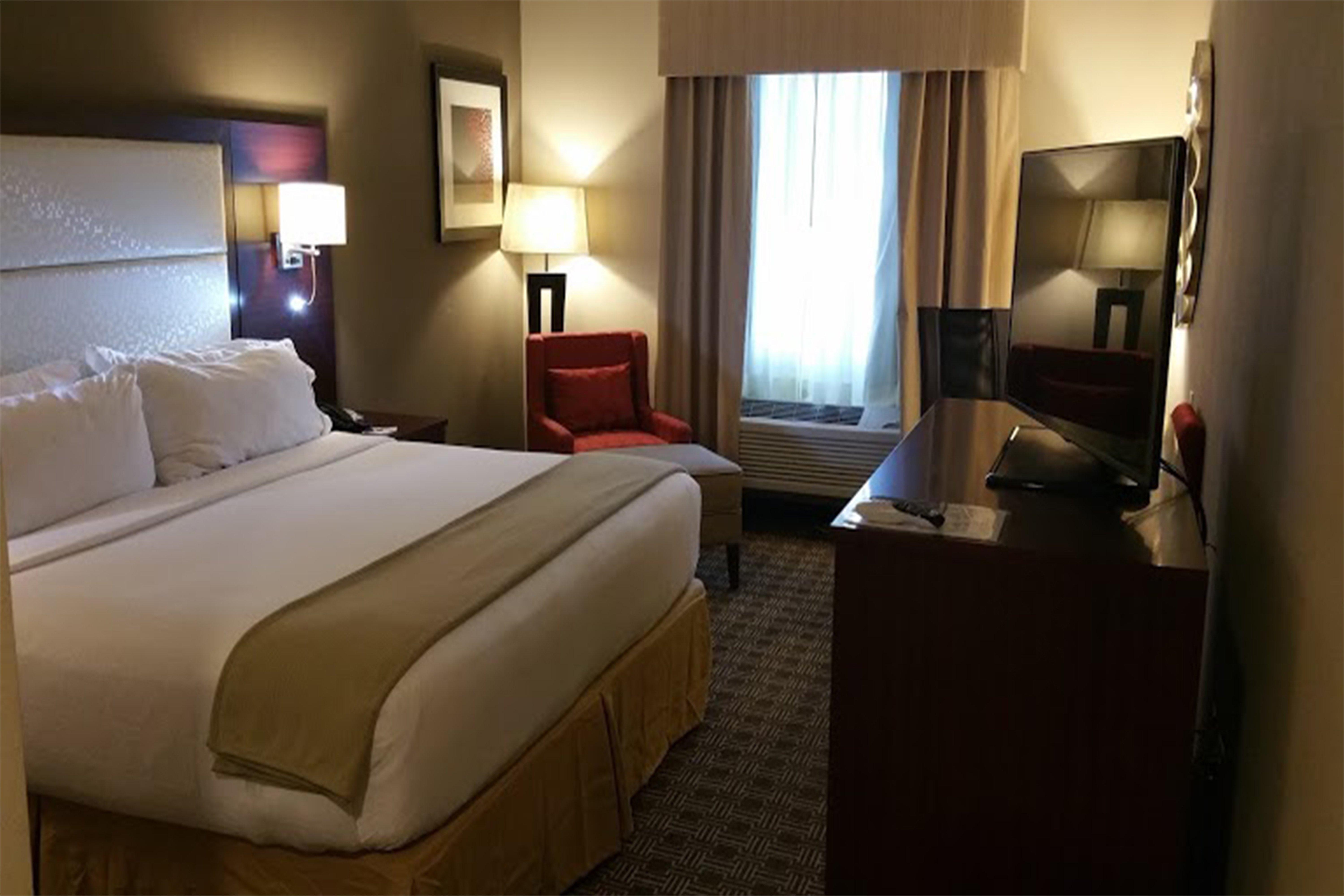 Holiday Inn Express & Suites Lantana By Ihg Bagian luar foto