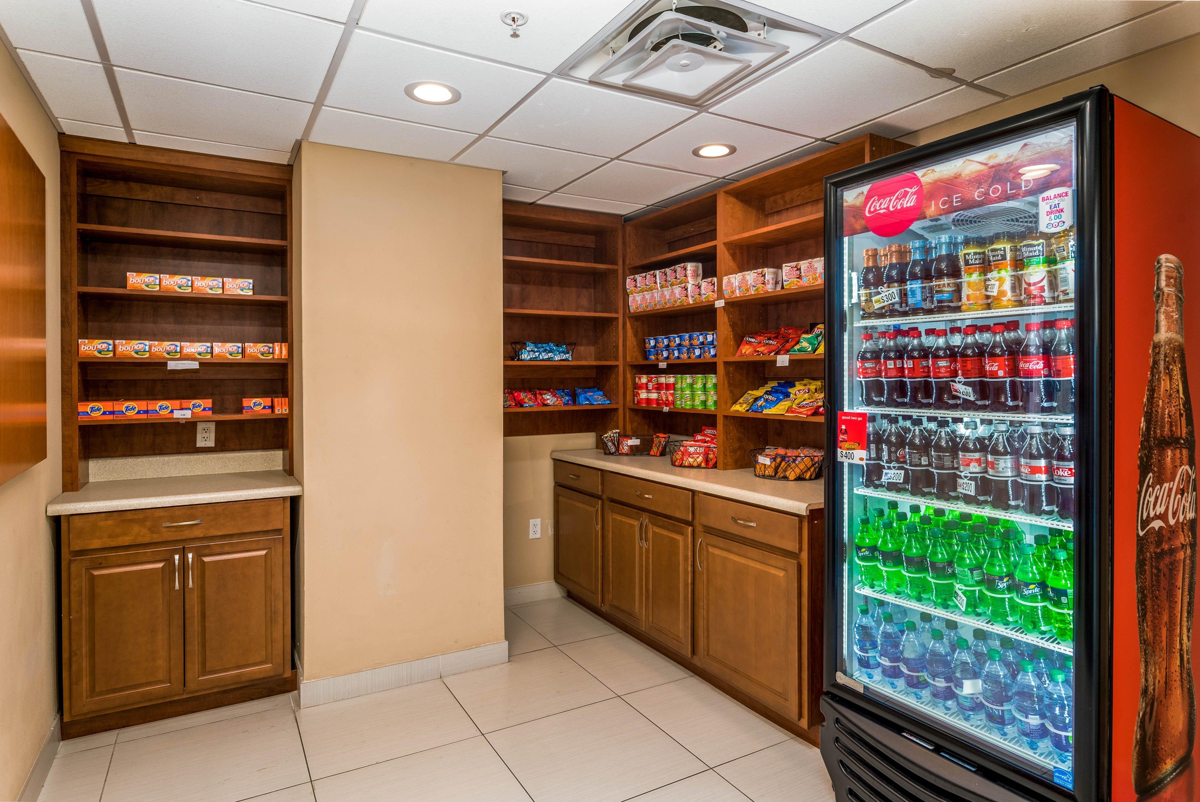 Holiday Inn Express & Suites Lantana By Ihg Bagian luar foto