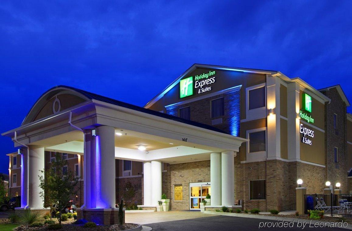Holiday Inn Express & Suites Lantana By Ihg Bagian luar foto